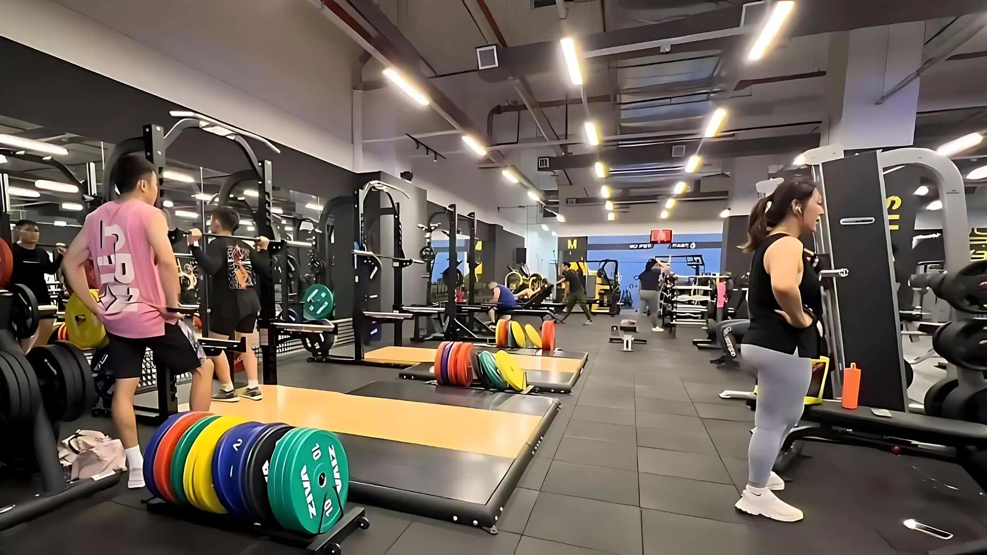 Gym Etiquette 101 – Top 10 Unwritten Rules of the Gym